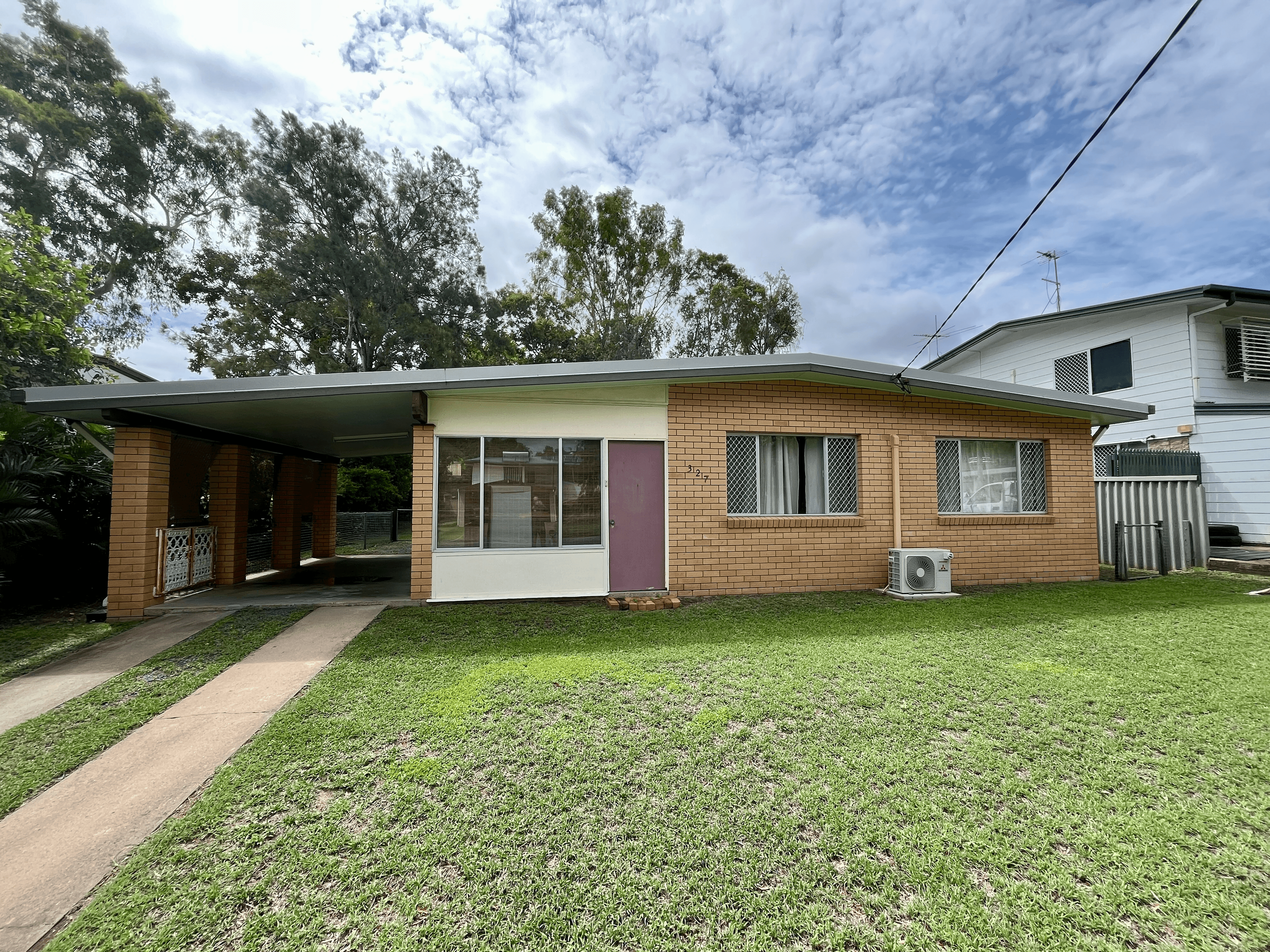 327 Marsh Avenue, Frenchville, QLD 4701