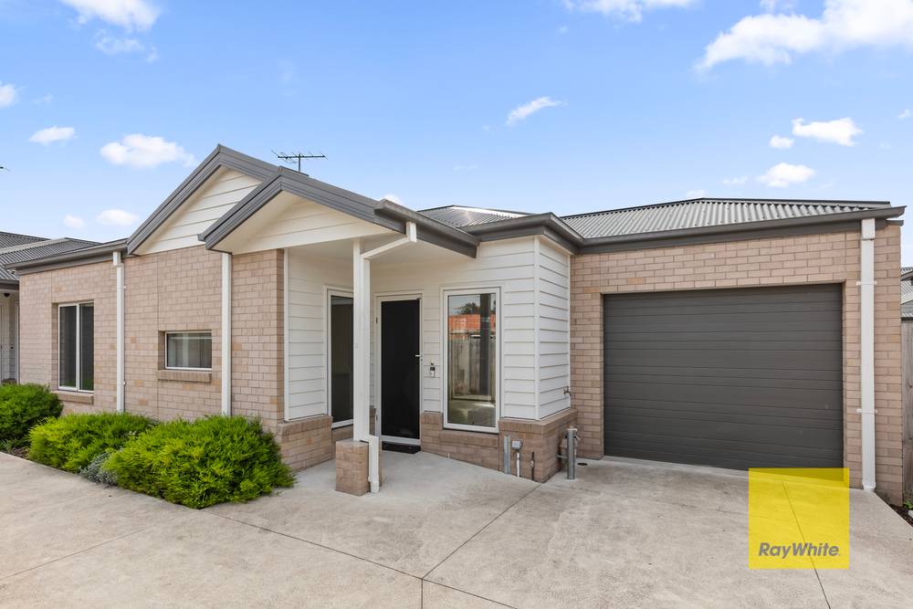 2/3 Tallinn Street, BELL PARK, VIC 3215