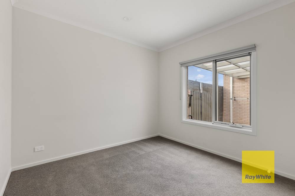 2/3 Tallinn Street, BELL PARK, VIC 3215