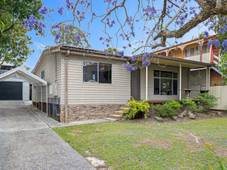 31 Montrose Street, Mannering Park, NSW 2259