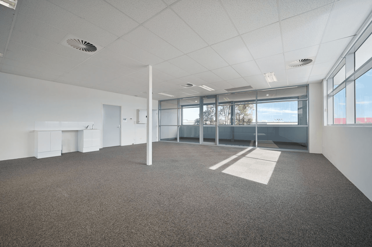9/13 HOBSONS GATE, CURRAMBINE, WA 6028