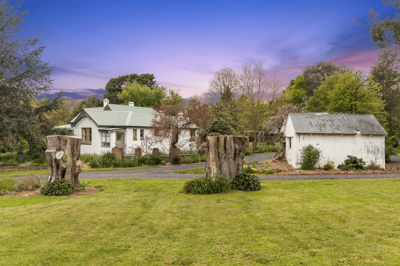 16 Carrington Street, CROOKWELL, NSW 2583