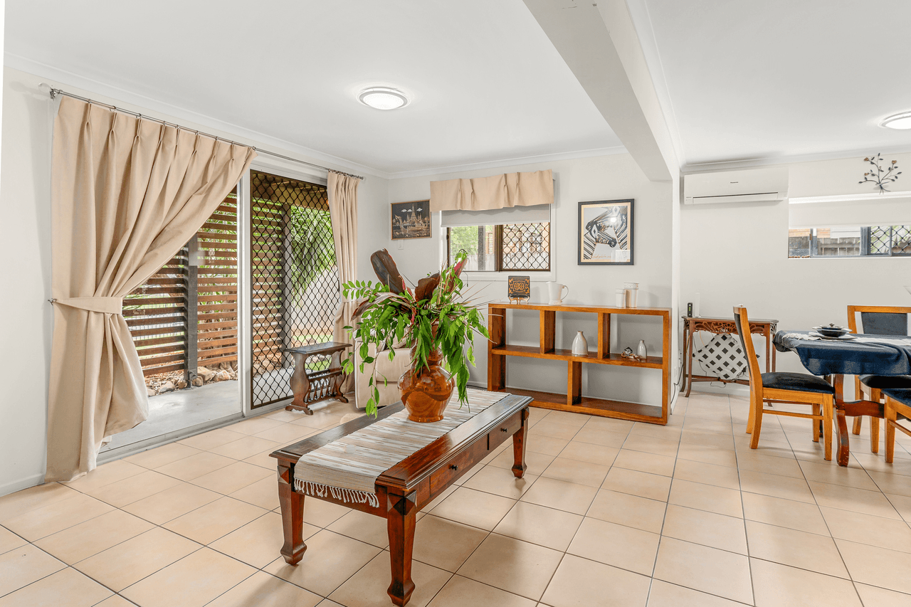 11 Belinda Crescent, SPRINGWOOD, QLD 4127