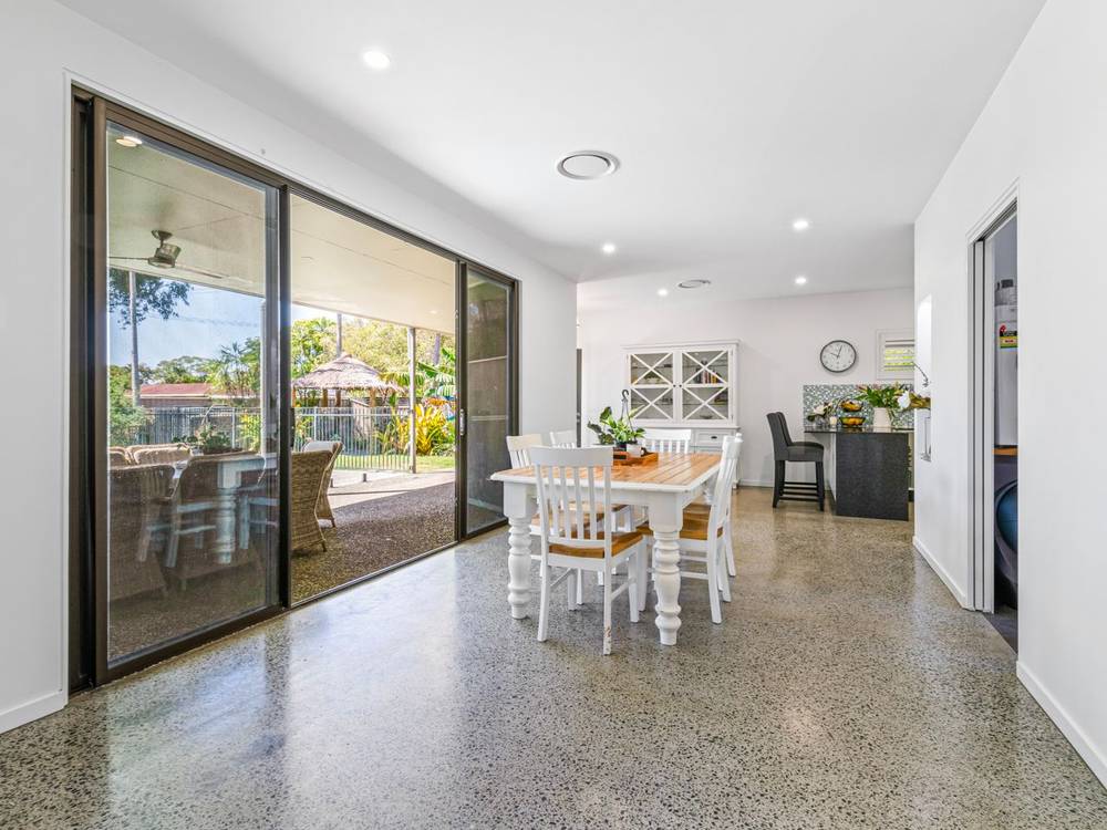 37 STRADBROKE STREET, REDLAND BAY, QLD 4165