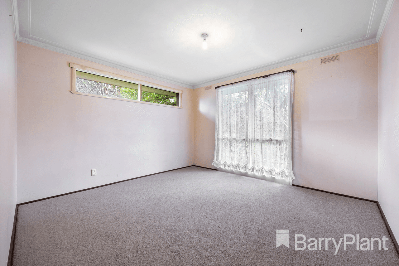 2 Yarana Drive, Mount Helen, VIC 3350