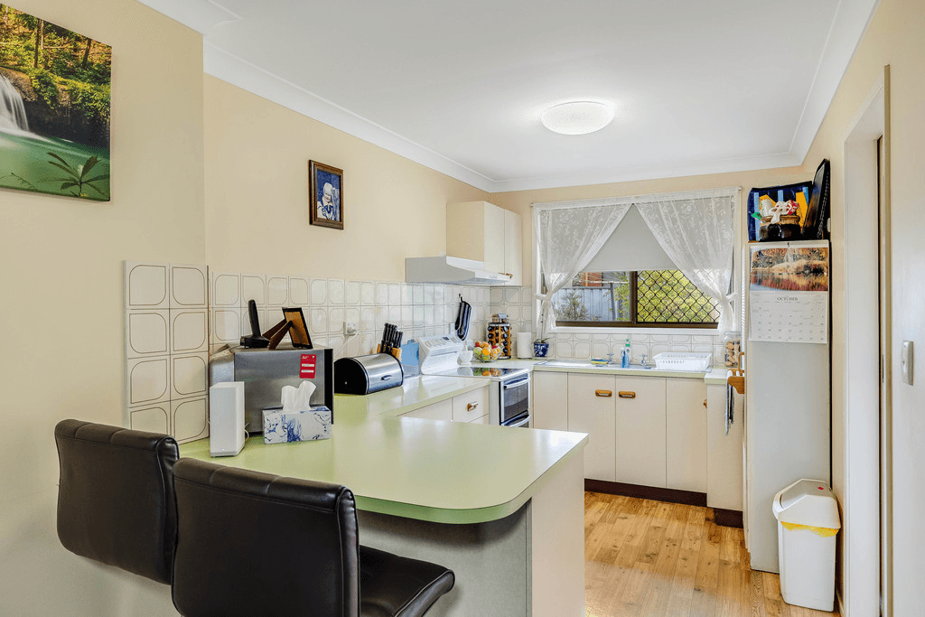 Unit 1 & 2, 11 Hinkler Crescent, WILSONTON, QLD 4350