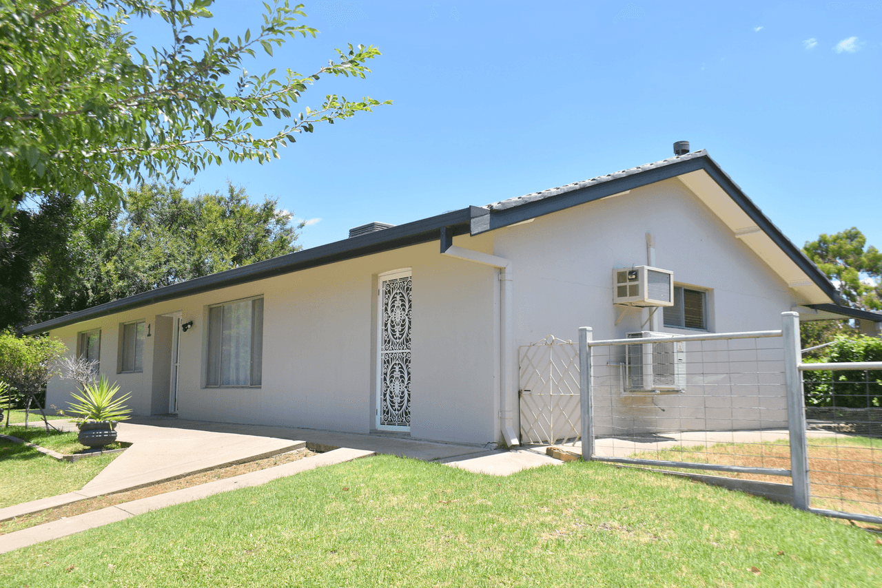 1 Lorna Rae Avenue, MOREE, NSW 2400