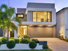 37 Daniel Drive, ROCHEDALE, QLD 4123