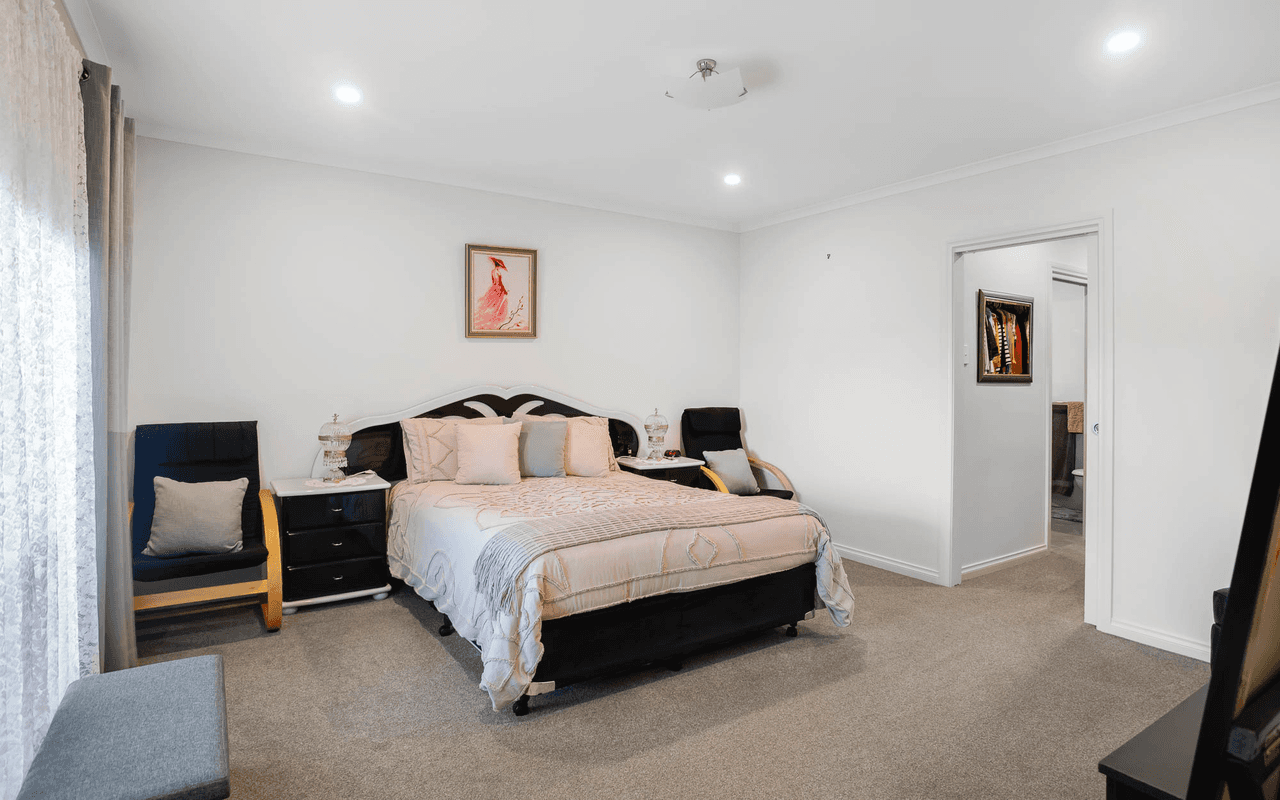 18 Malen Avenue, VICTOR HARBOR, SA 5211