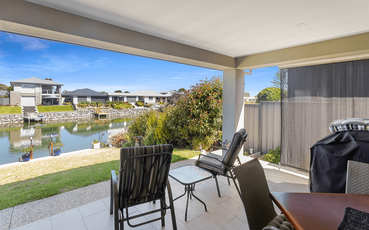 18 Malen Avenue, VICTOR HARBOR, SA 5211