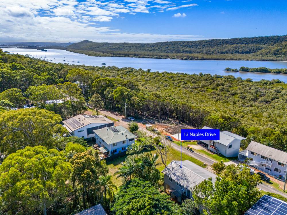 13 Naples Drive, RUSSELL ISLAND, QLD 4184