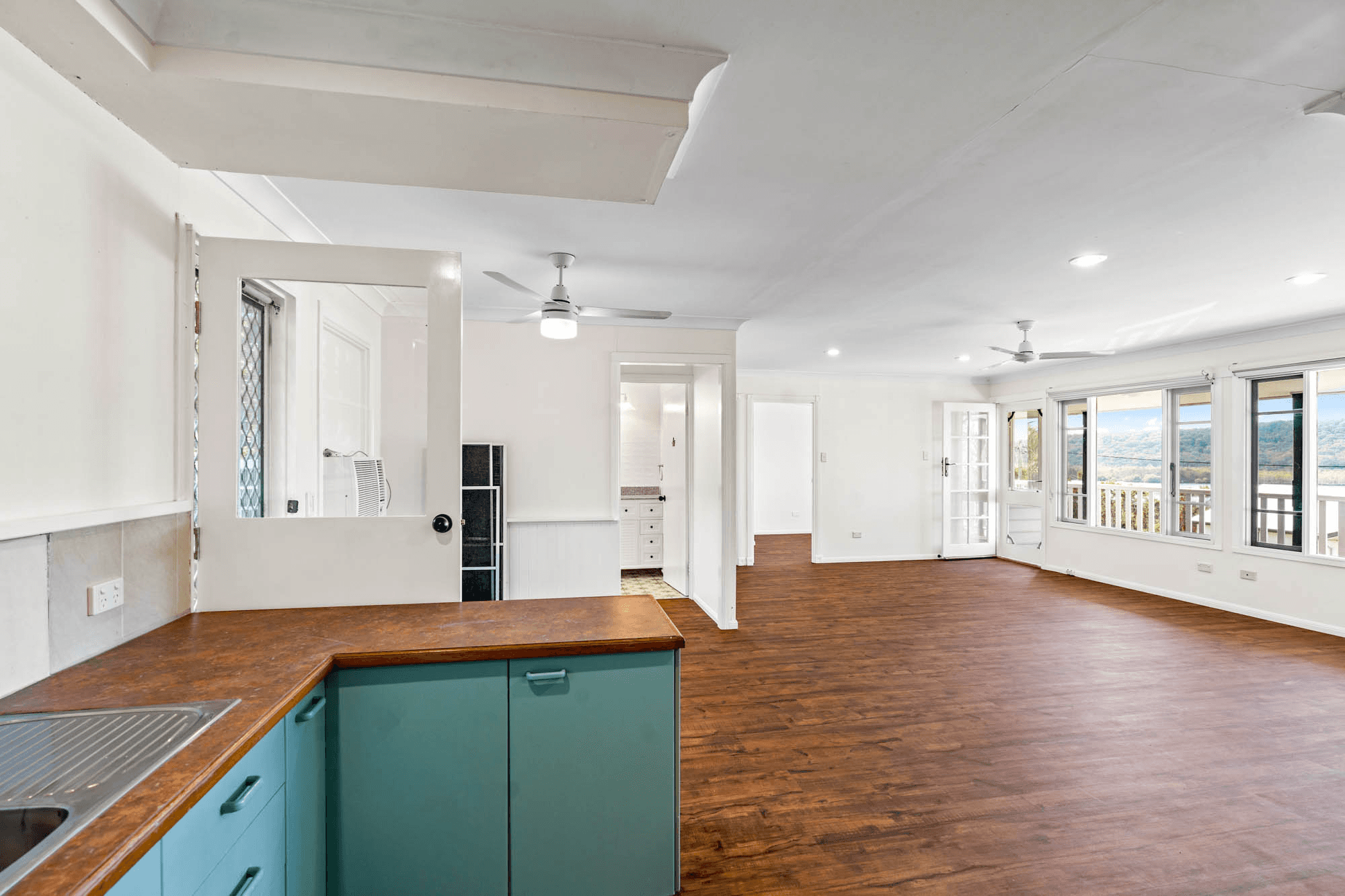 13 Naples Drive, RUSSELL ISLAND, QLD 4184