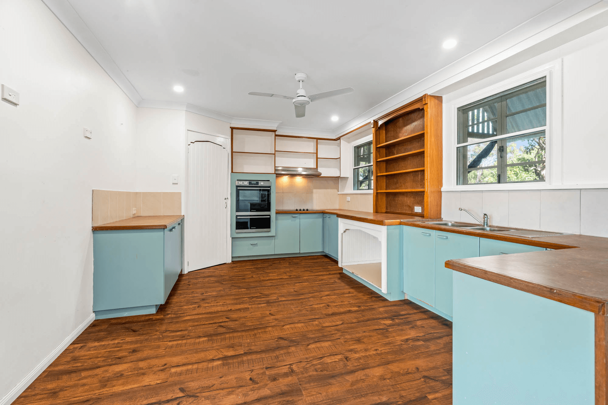 13 Naples Drive, RUSSELL ISLAND, QLD 4184