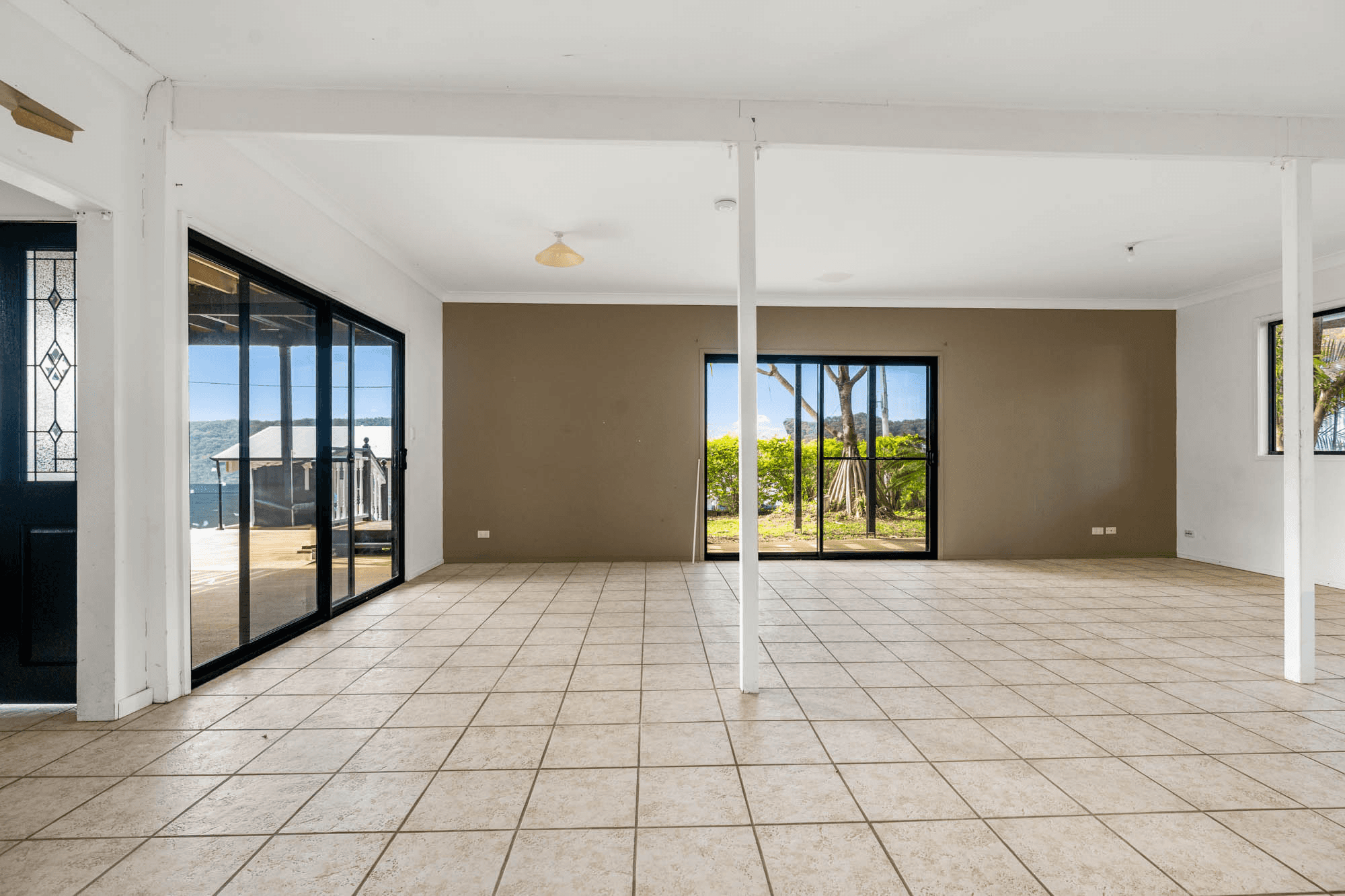 13 Naples Drive, RUSSELL ISLAND, QLD 4184