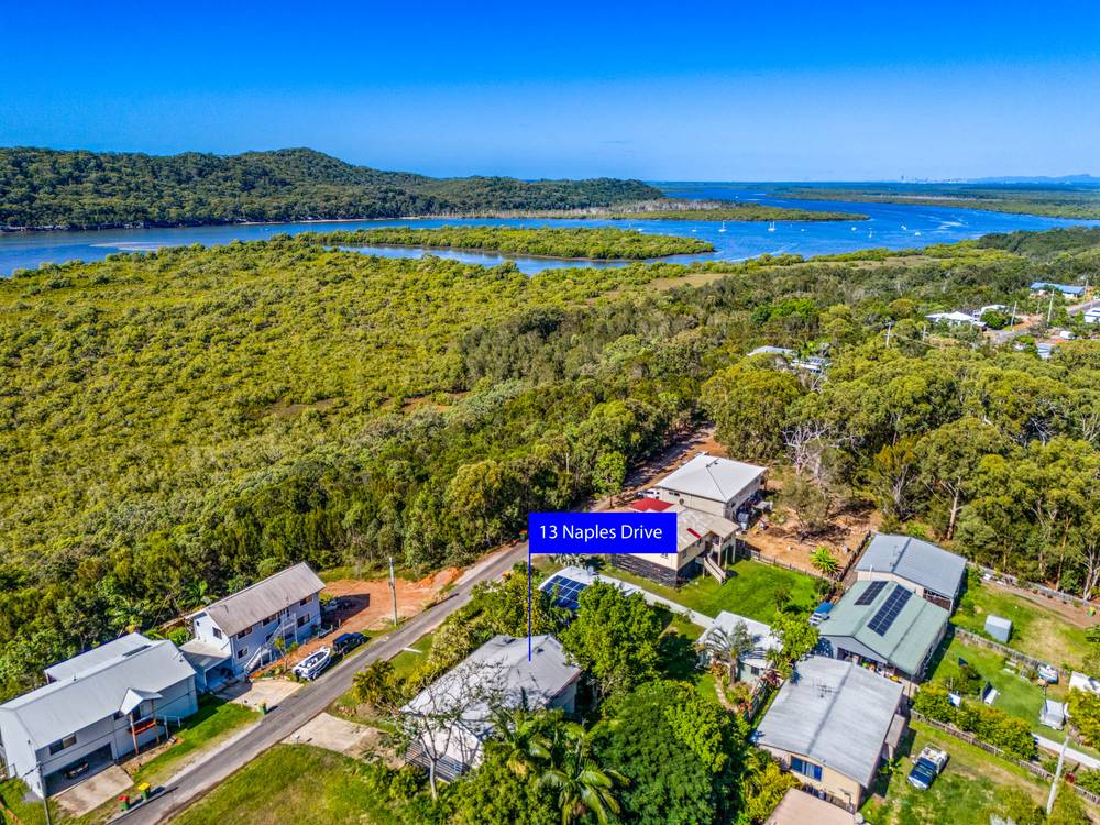 13 Naples Drive, RUSSELL ISLAND, QLD 4184