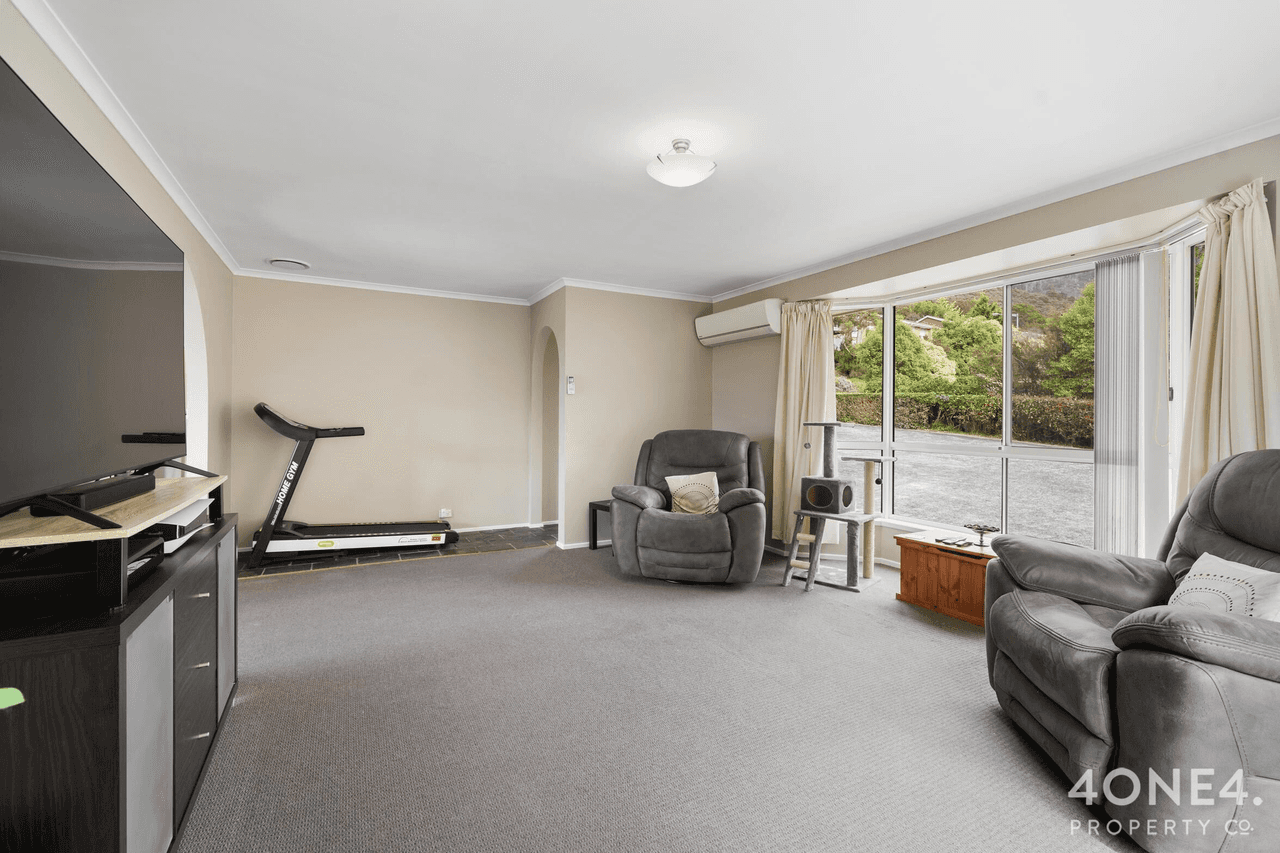 1/133 Pitcairn Street, Montrose, TAS 7010