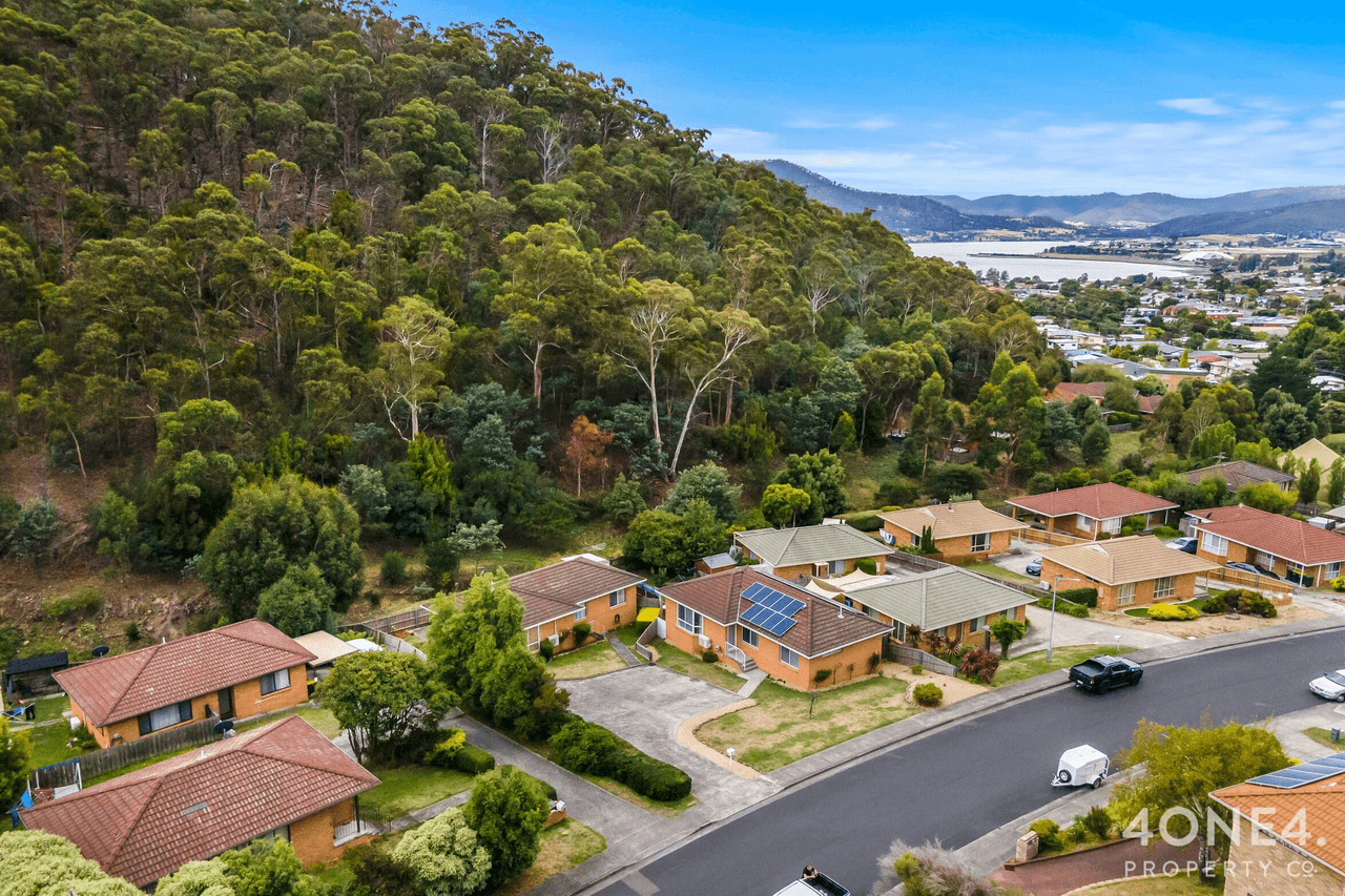 1/133 Pitcairn Street, Montrose, TAS 7010