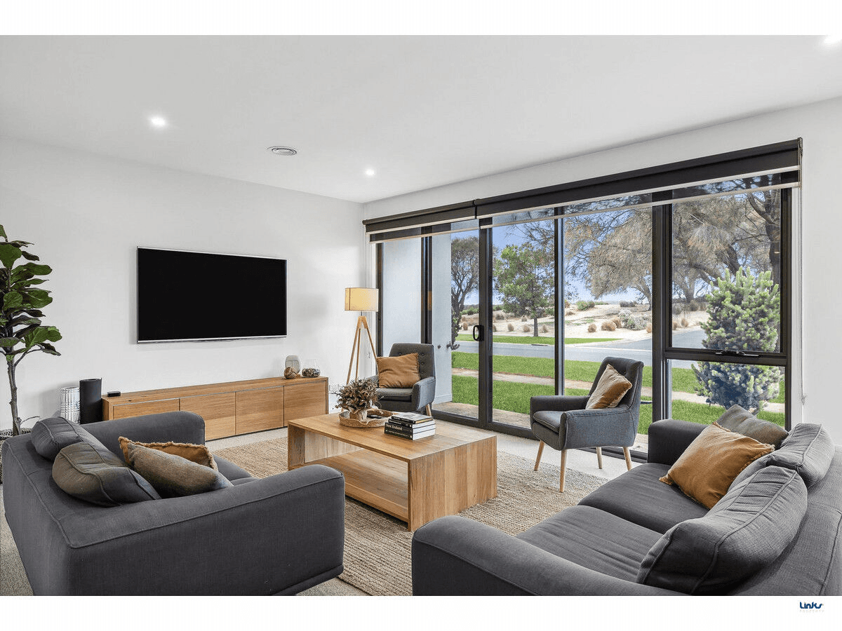 1 Seaspray Place, Torquay, VIC 3228