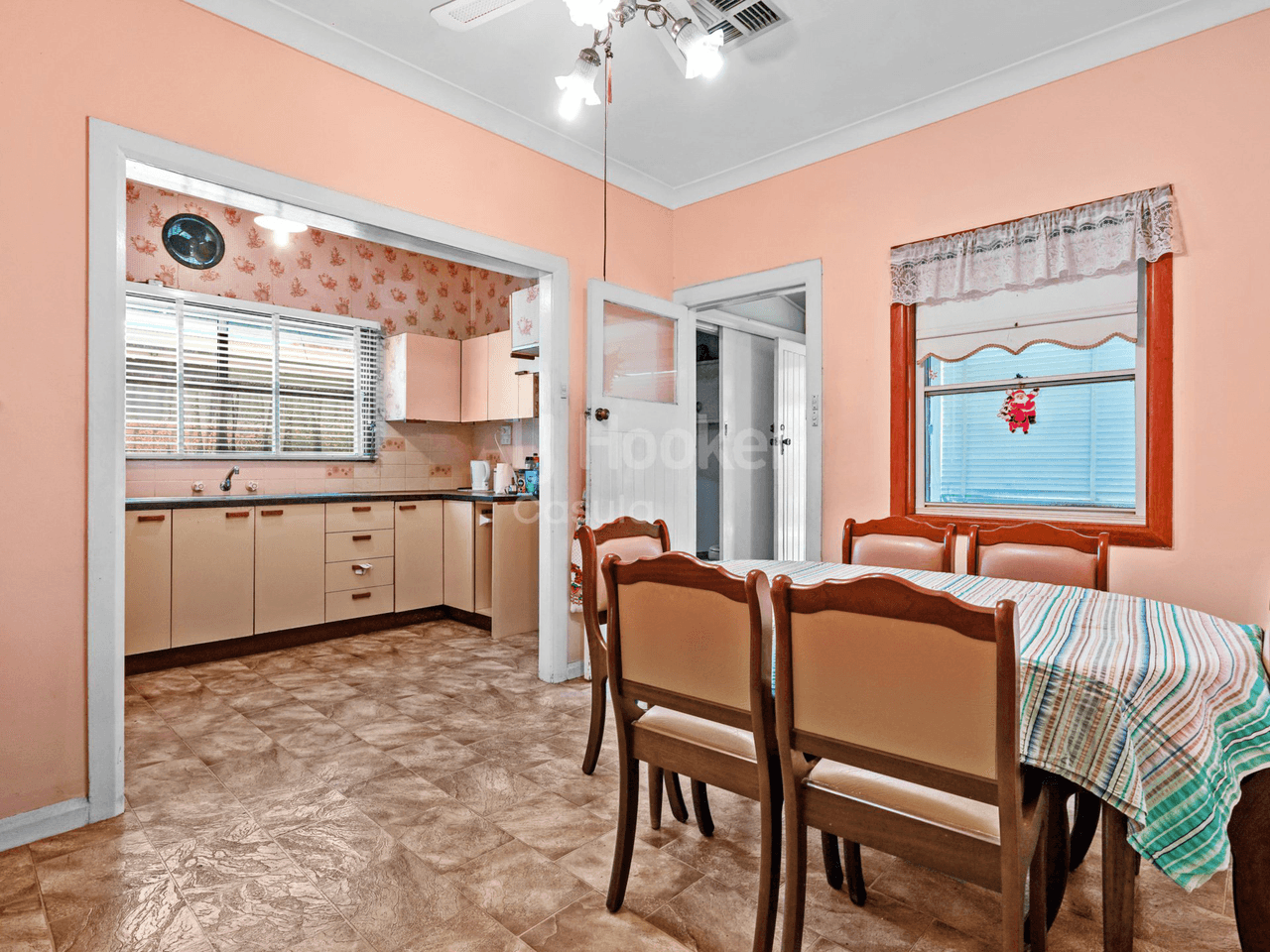 208 Nuwarra Road, MOOREBANK, NSW 2170