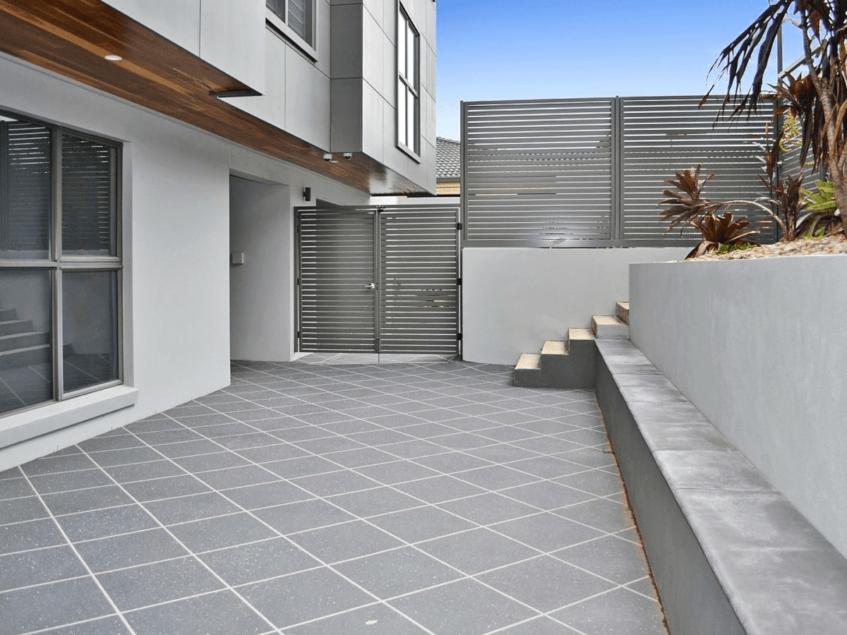 43 Mozart Place, MOUNT OMMANEY, QLD 4074