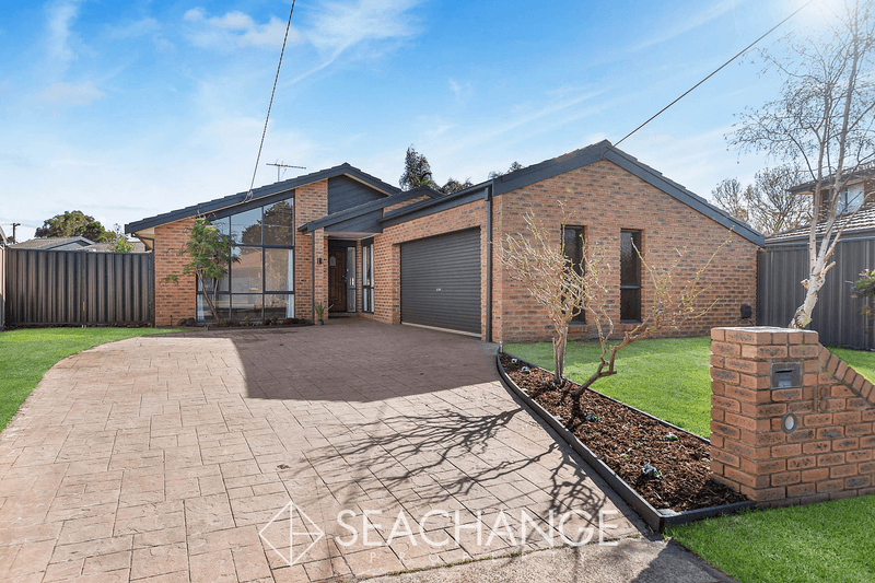 18 Sutherland Avenue, ASPENDALE GARDENS, VIC 3195