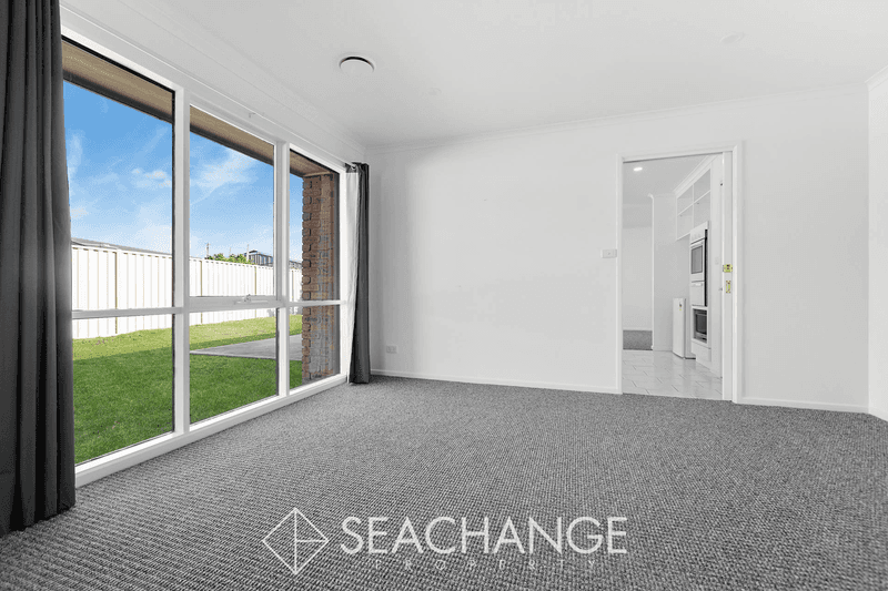 18 Sutherland Avenue, ASPENDALE GARDENS, VIC 3195