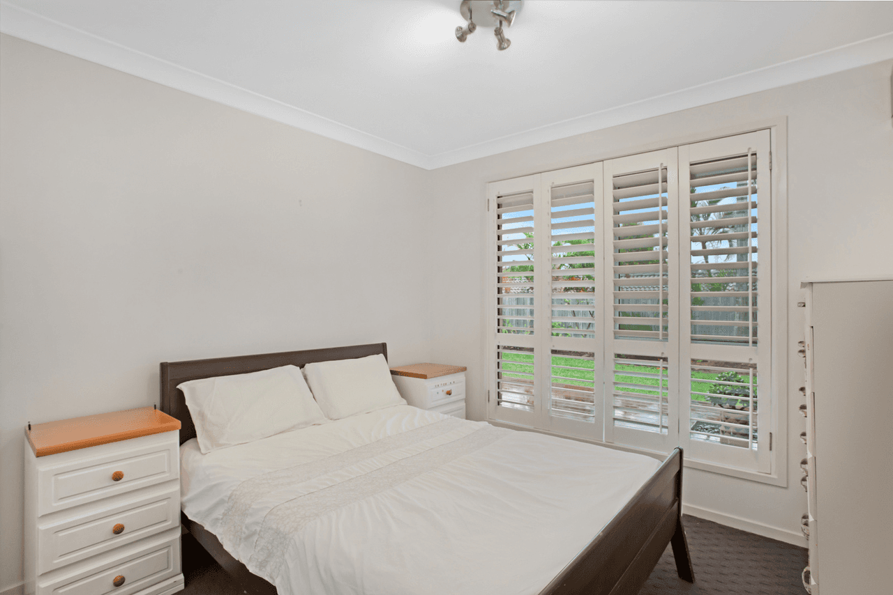 23 Open Drive, ARUNDEL, QLD 4214