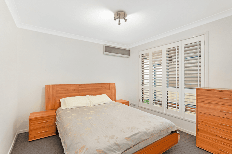 23 Open Drive, ARUNDEL, QLD 4214