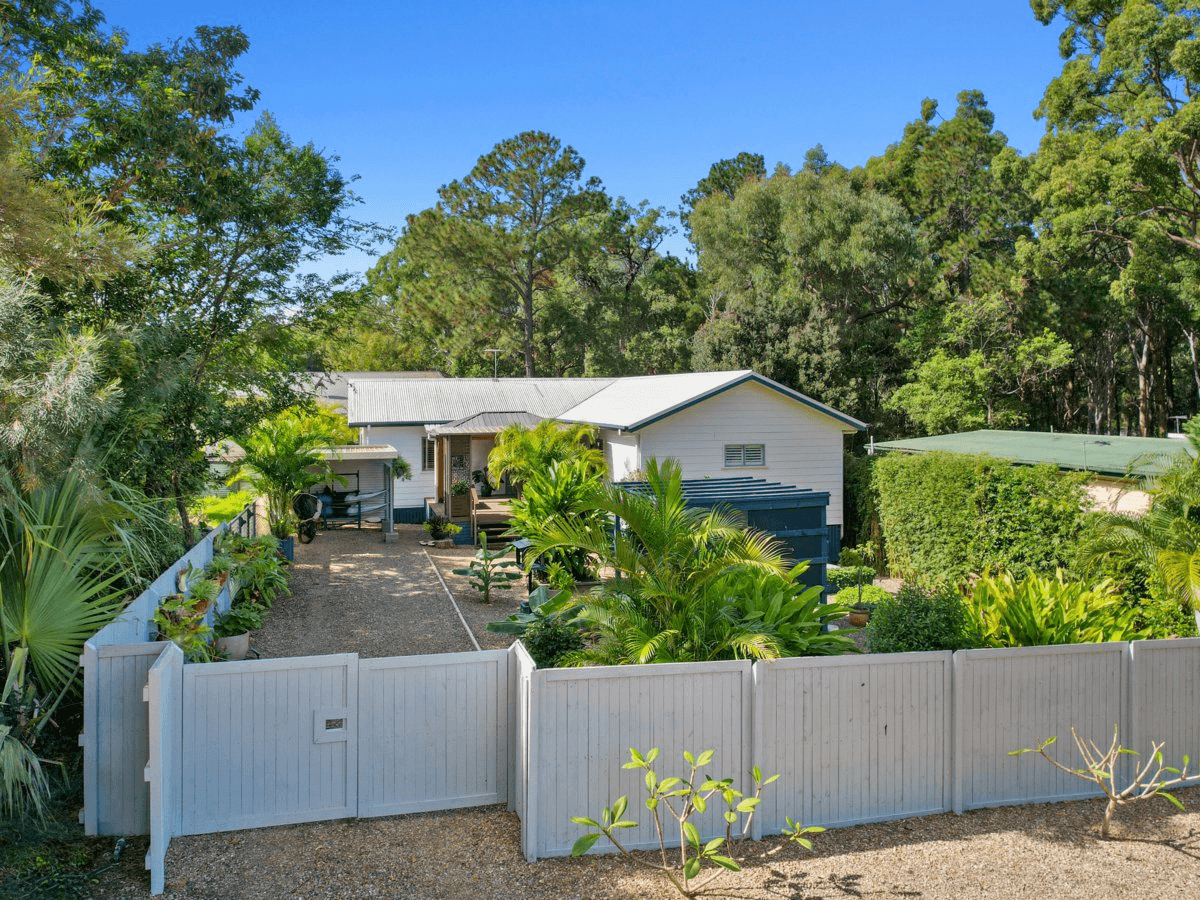 10 Ibis Street, MACLEAY ISLAND, QLD 4184