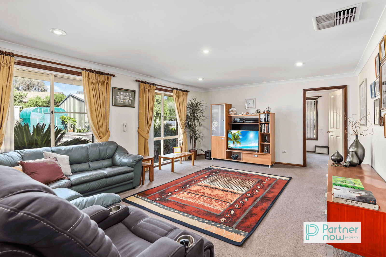 6 Kingswood Drive, TAMWORTH, NSW 2340