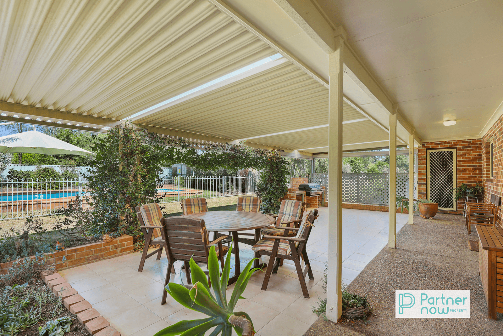 6 Kingswood Drive, TAMWORTH, NSW 2340