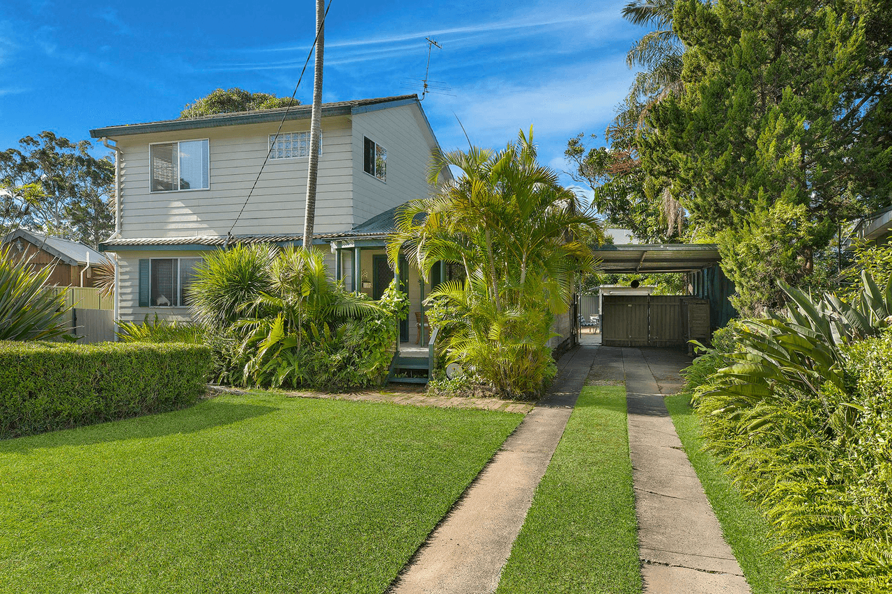 6 Brenda Crescent, TUMBI UMBI, NSW 2261