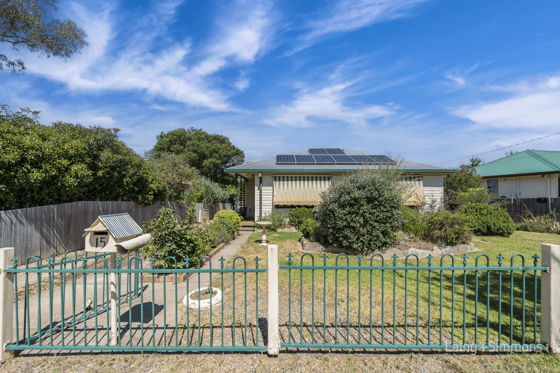 15 Jones Avenue, Armidale, NSW 2350