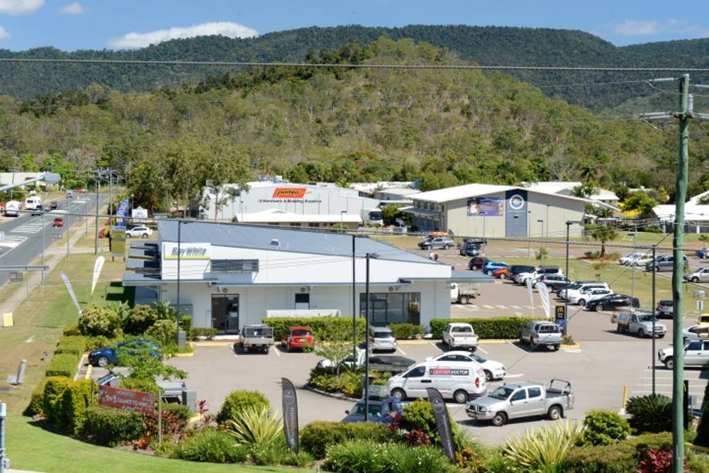 Reef Plaza Cnr Shute Harbour Rd/Paluma Rd, CANNONVALE, QLD 4802