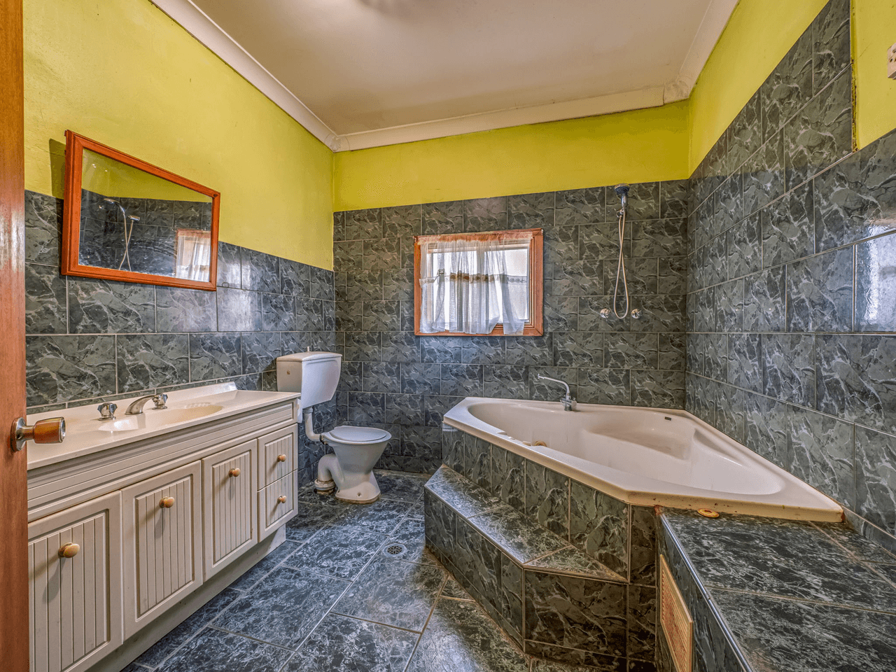 80 Bells Road, LITHGOW, NSW 2790