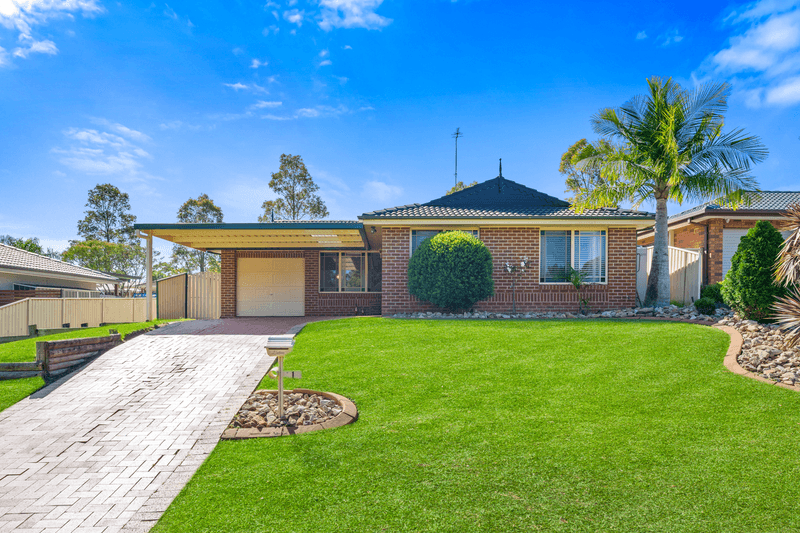 1 Peacock Way, CURRANS HILL, NSW 2567