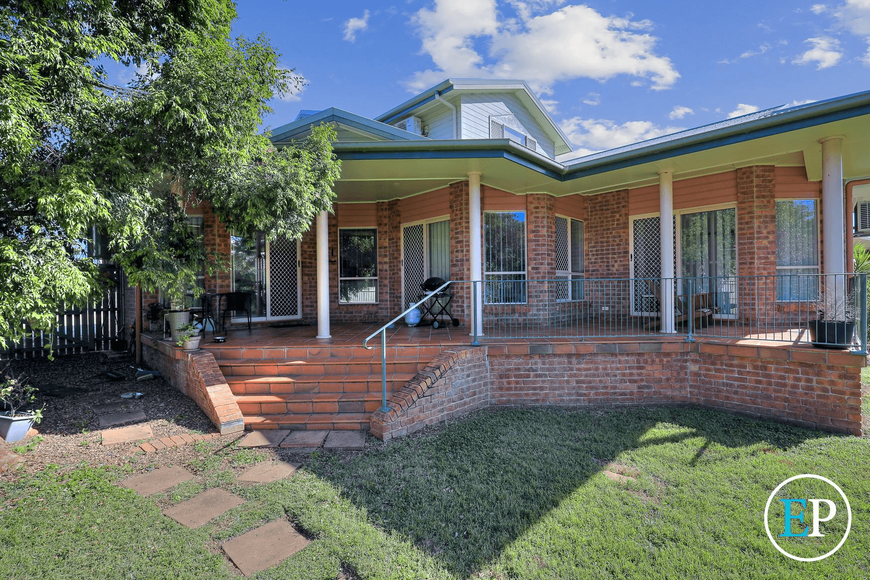 2 Lathouras Court, BUNDABERG SOUTH, QLD 4670