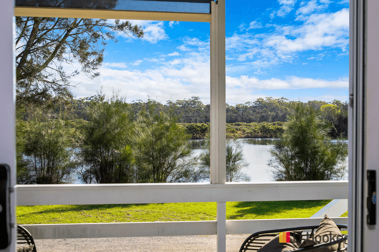 126/55 Sunpatch Parade, TOMAKIN, NSW 2537