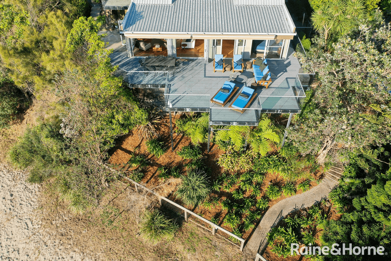 15 Shipton Crescent, MOLLYMOOK, NSW 2539