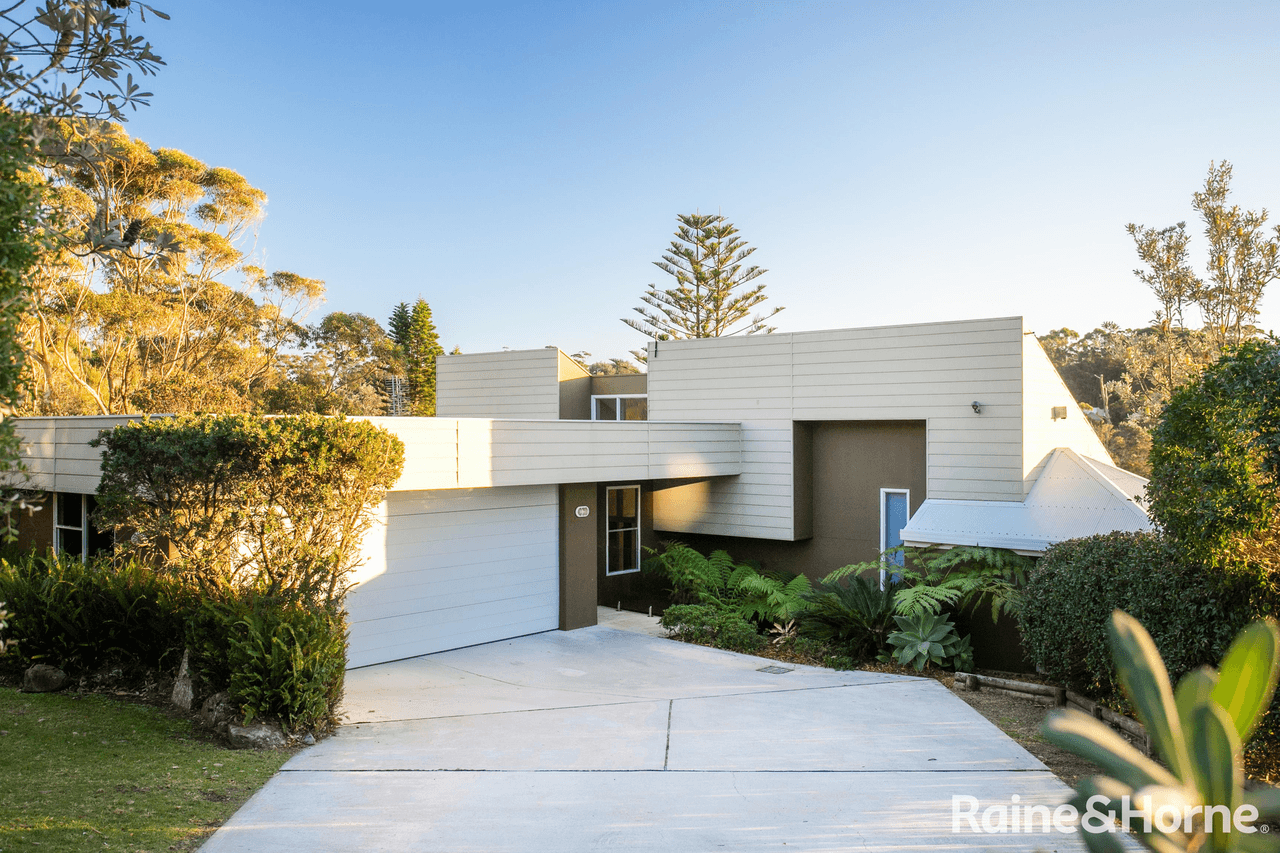 15 Shipton Crescent, MOLLYMOOK, NSW 2539