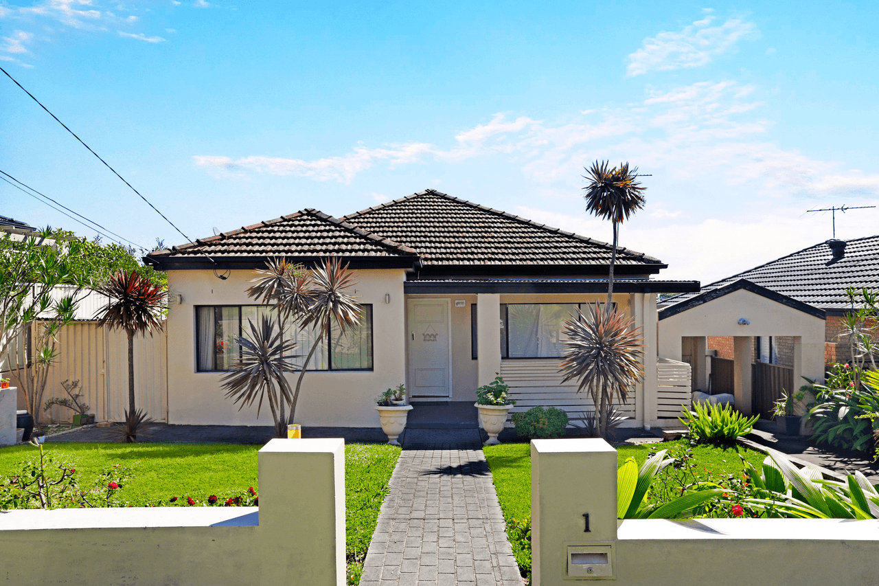 1 Raymond Avenue, ROSELANDS, NSW 2196