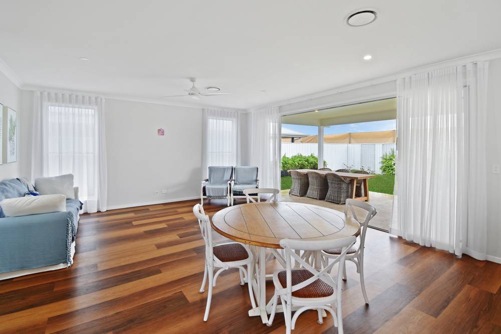 11 Kianga Street, PELICAN WATERS, QLD 4551