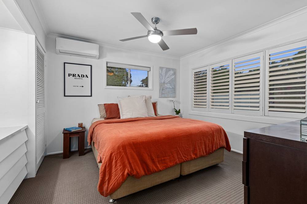 19 Cairns Avenue, Palm Beach, QLD 4221