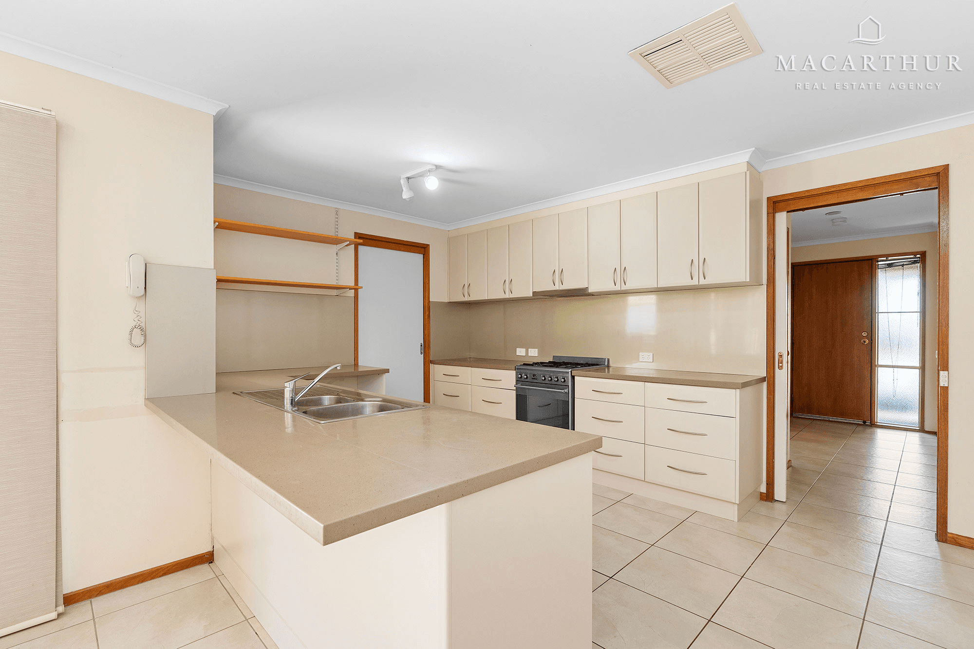 30 Kimberley Drive, Tatton, NSW 2650