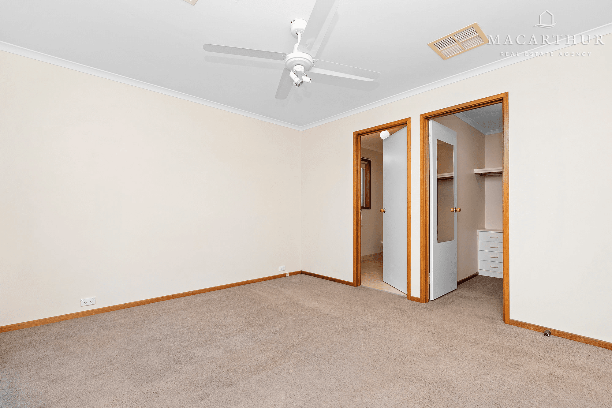 30 Kimberley Drive, Tatton, NSW 2650