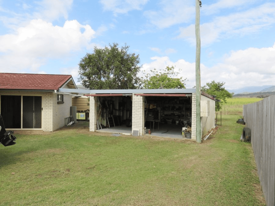 7 REDHILL ROAD, CALEN, QLD 4798