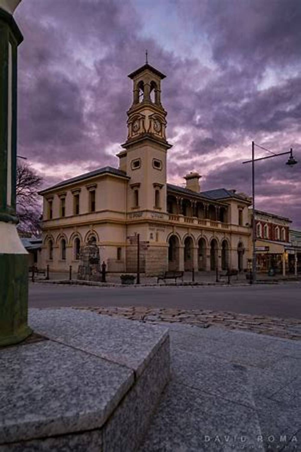 27 Spring Street, BEECHWORTH, VIC 3747