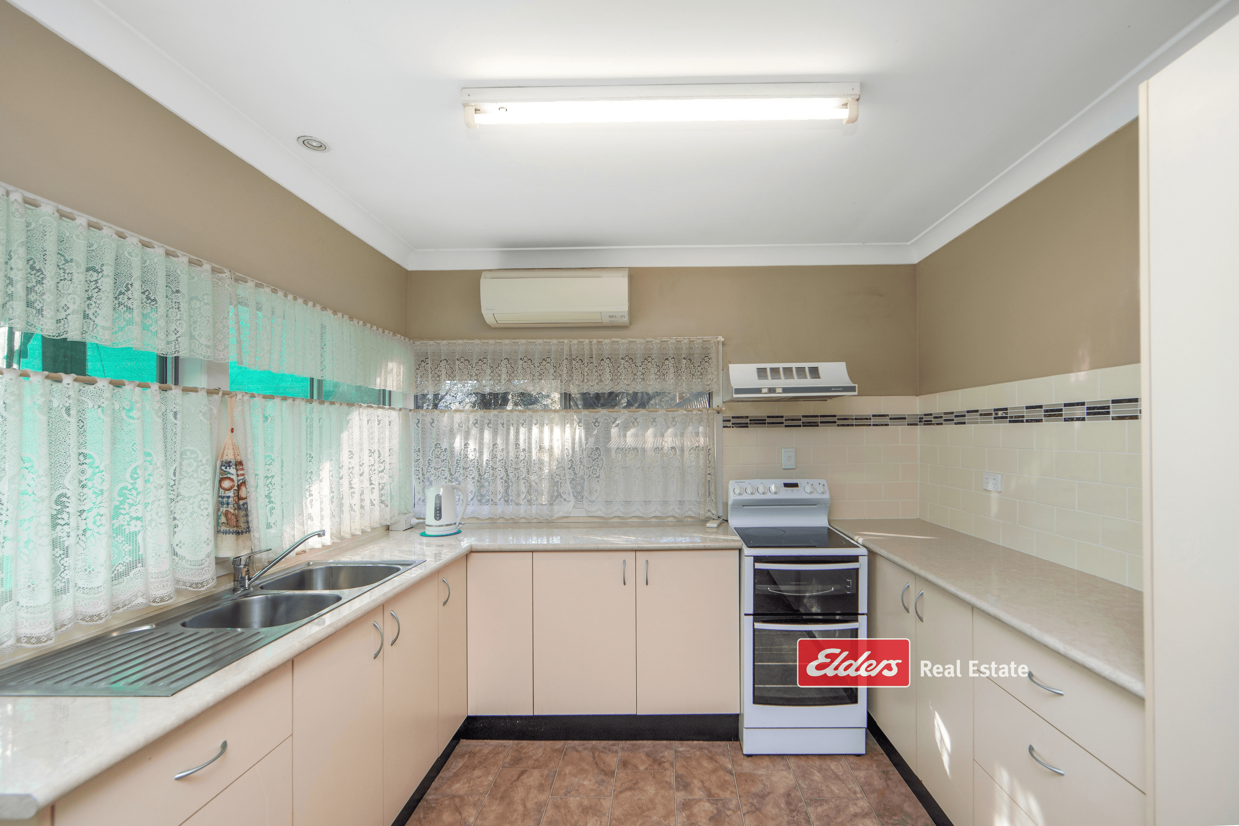 8 Victoria Street, PATERSON, NSW 2421