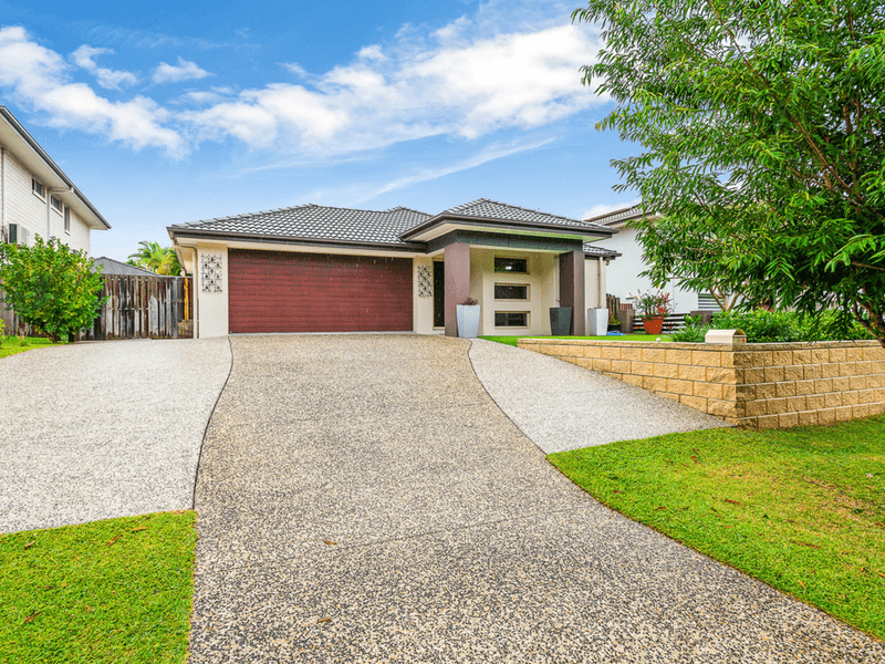 35 Barradeen Circuit, Pacific Pines, QLD 4211