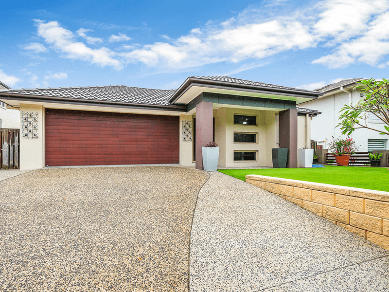 35 Barradeen Circuit, Pacific Pines, QLD 4211